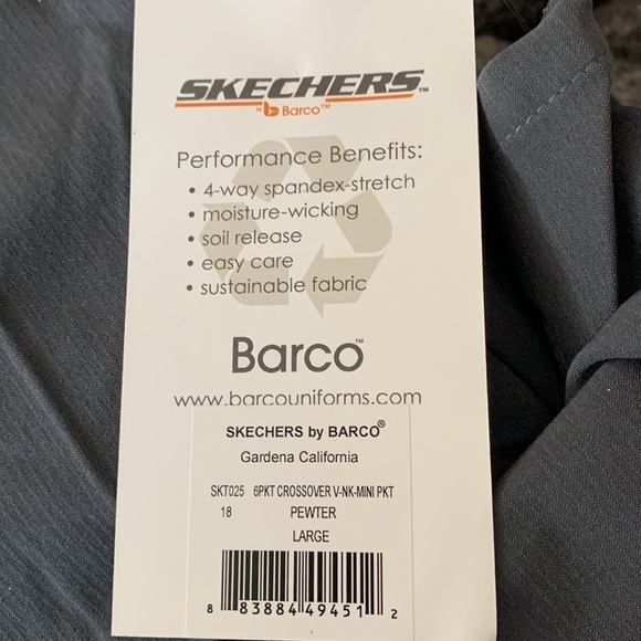 Skechers by Barco Gray Scrubs top V-Neck, NWT, size Large, 4 way stretch - Picture 4 of 5